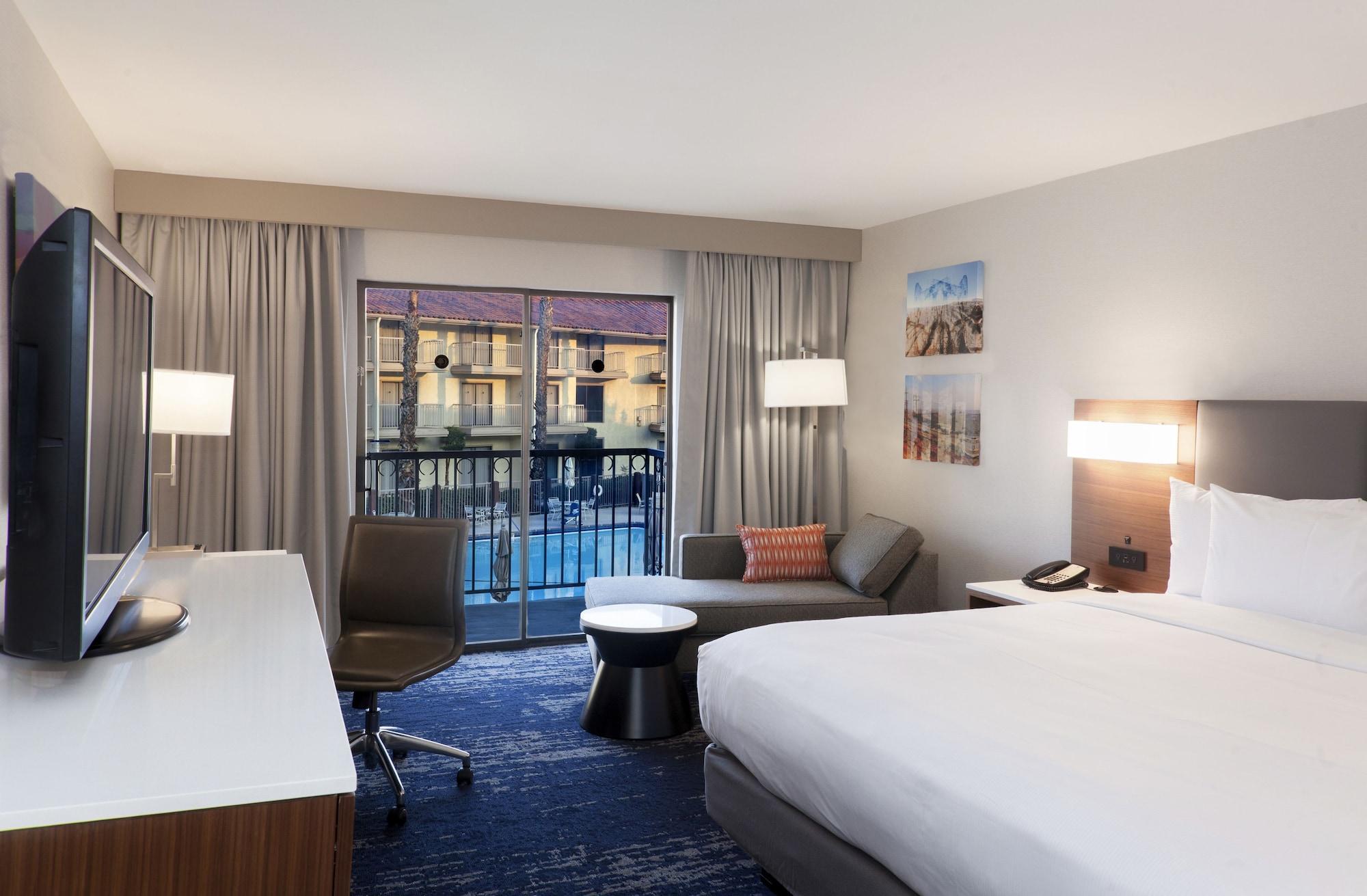 מלון Doubletree By Hilton בייקרספילד מראה חיצוני תמונה