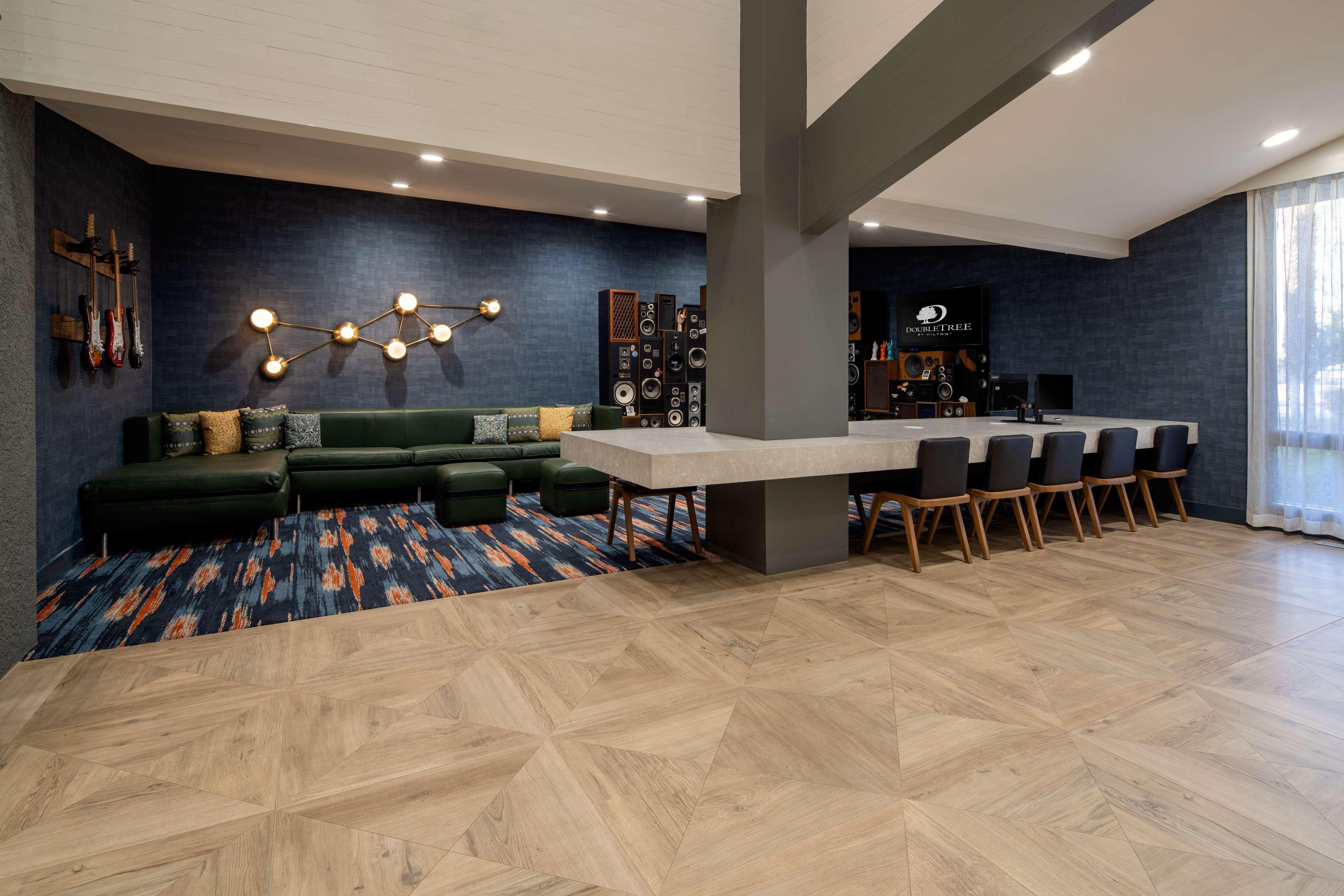 מלון Doubletree By Hilton בייקרספילד מראה חיצוני תמונה
