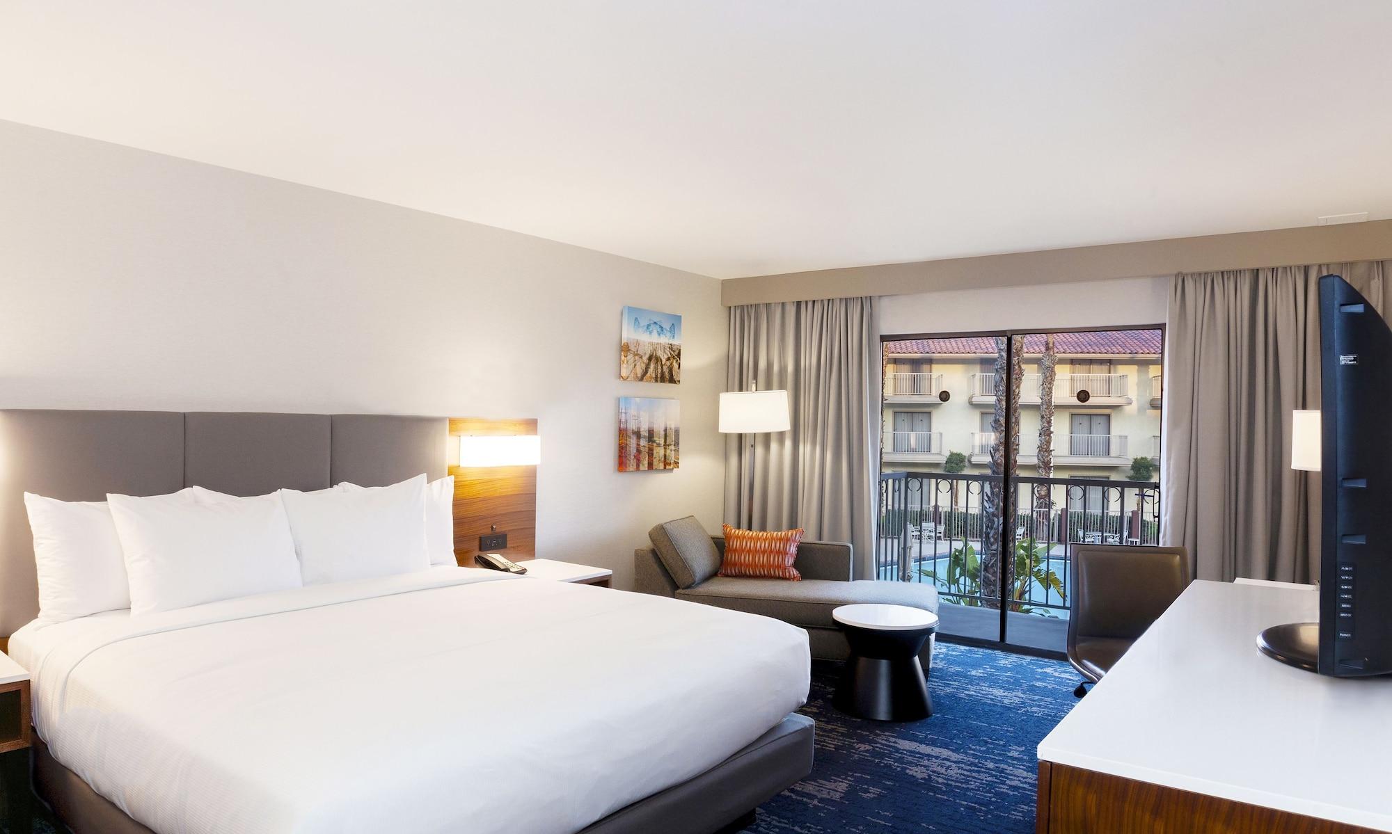 מלון Doubletree By Hilton בייקרספילד מראה חיצוני תמונה