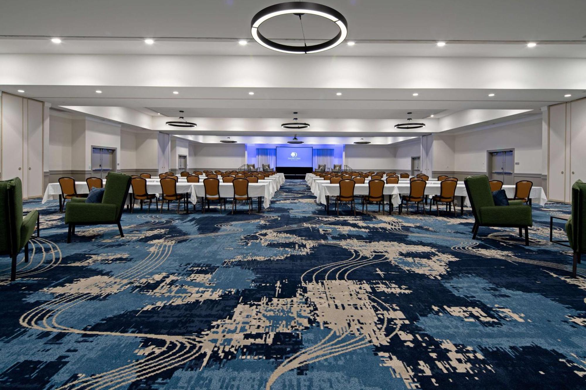 מלון Doubletree By Hilton בייקרספילד מראה חיצוני תמונה
