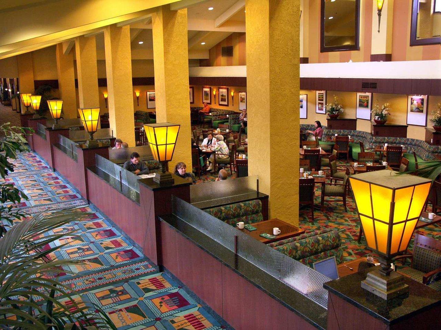 מלון Doubletree By Hilton בייקרספילד מראה חיצוני תמונה