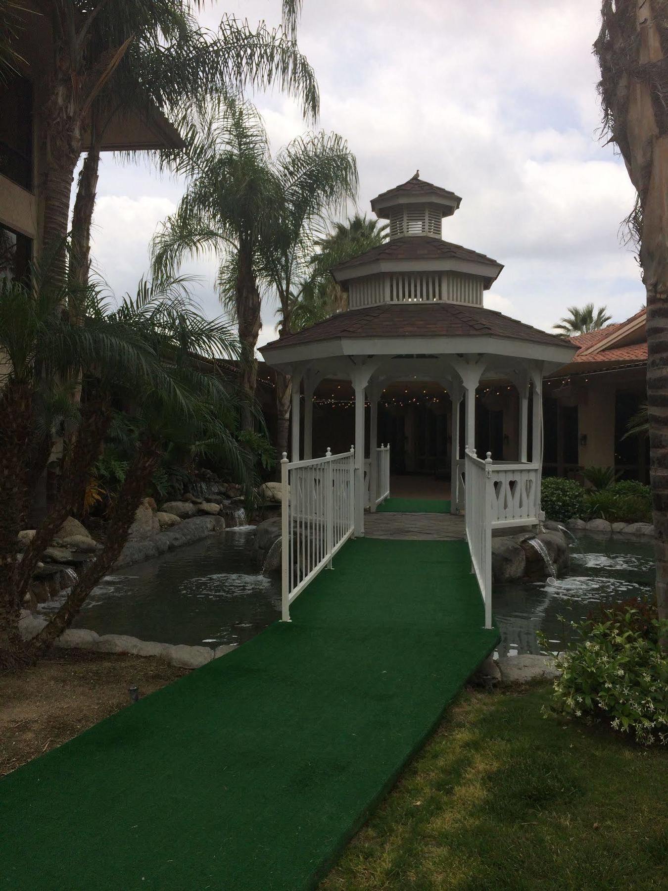 מלון Doubletree By Hilton בייקרספילד מראה חיצוני תמונה